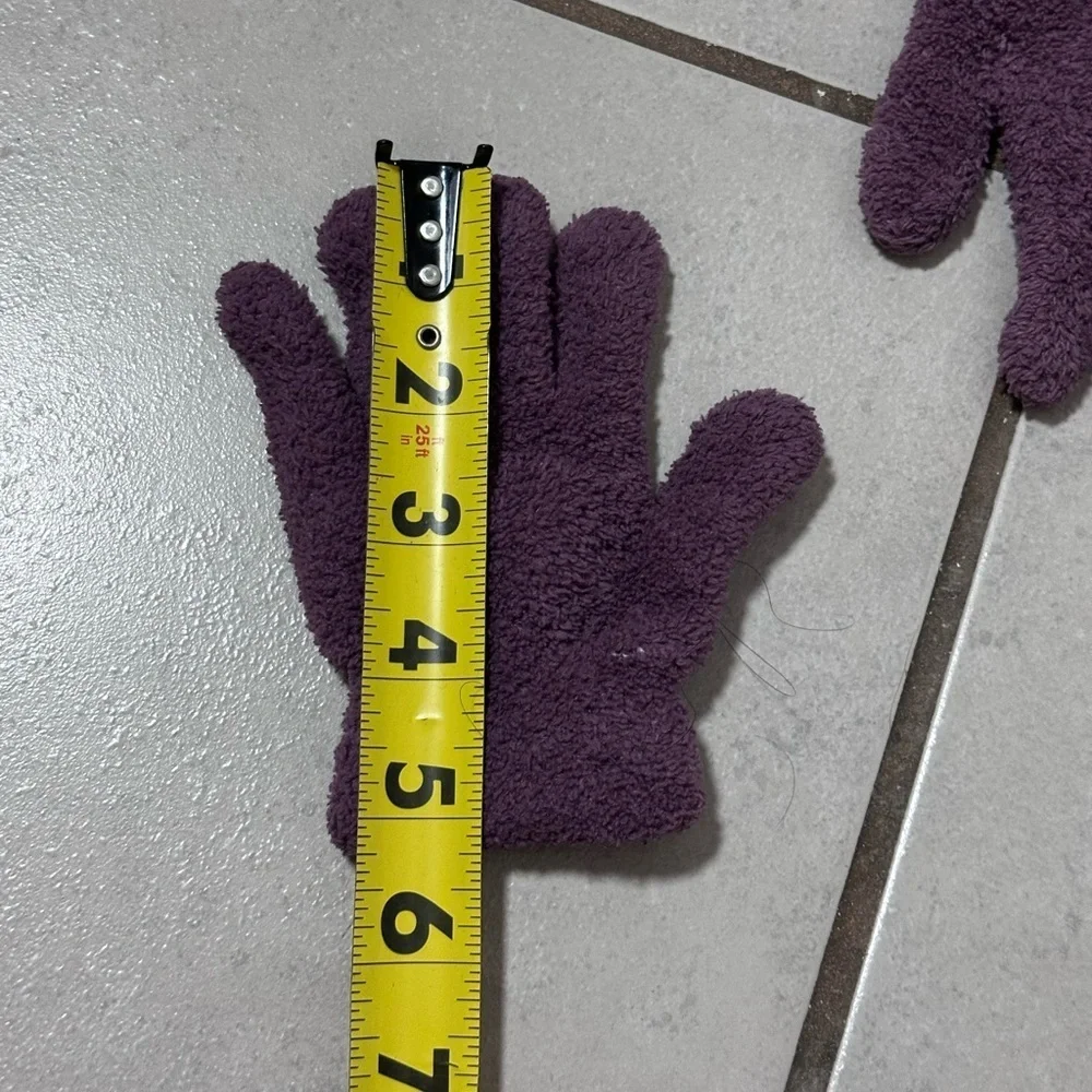 Kids Purple Winter Fleece Gloves.‎